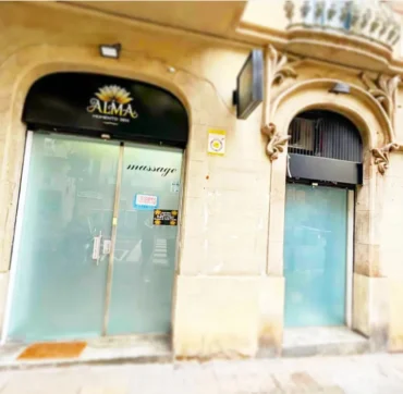 ALMATANTRA. Centro de masajes eróticos Barcelona. Las mejores masajistas eróticas te esperan.